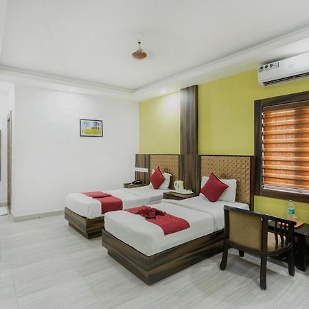 Hotel Kochi Crown Extérieur photo