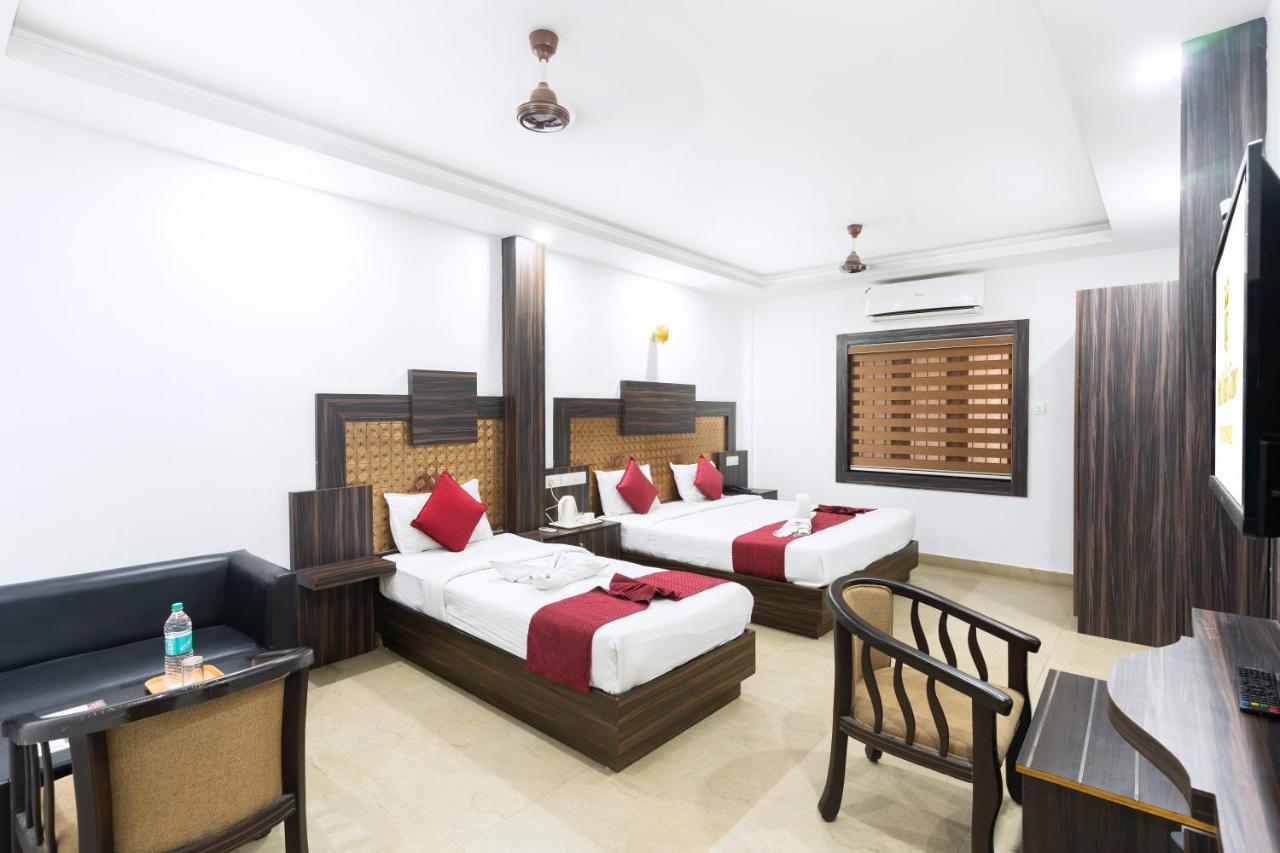Hotel Kochi Crown Extérieur photo