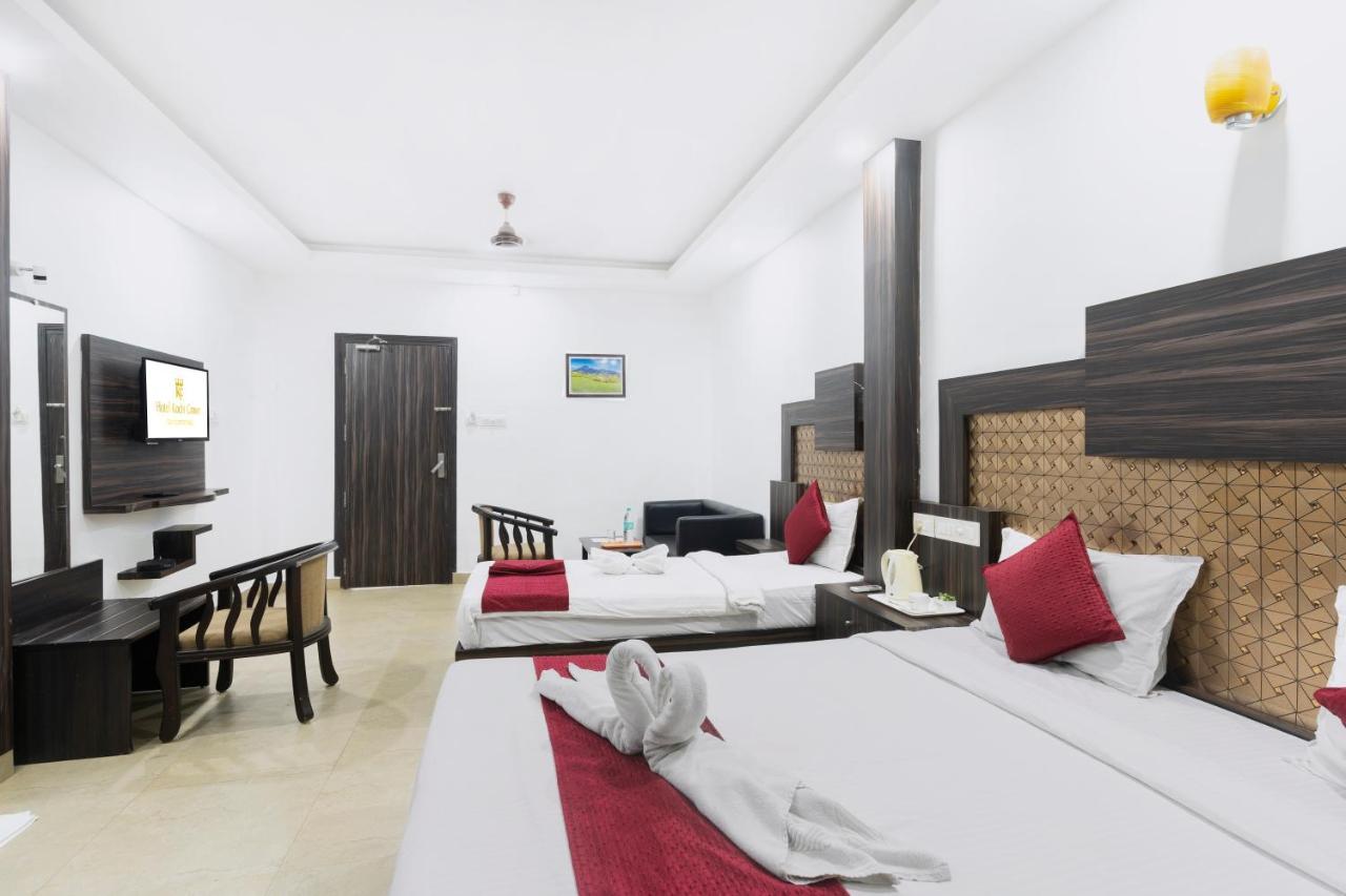 Hotel Kochi Crown Extérieur photo