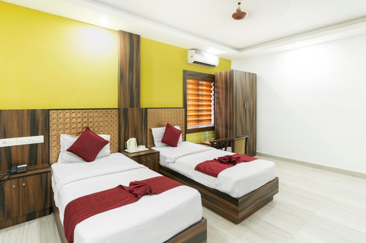 Hotel Kochi Crown Extérieur photo