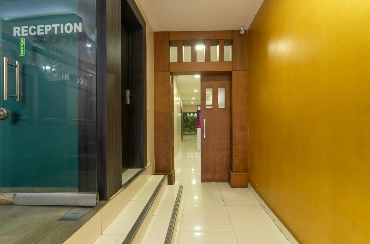 Hotel Kochi Crown Extérieur photo