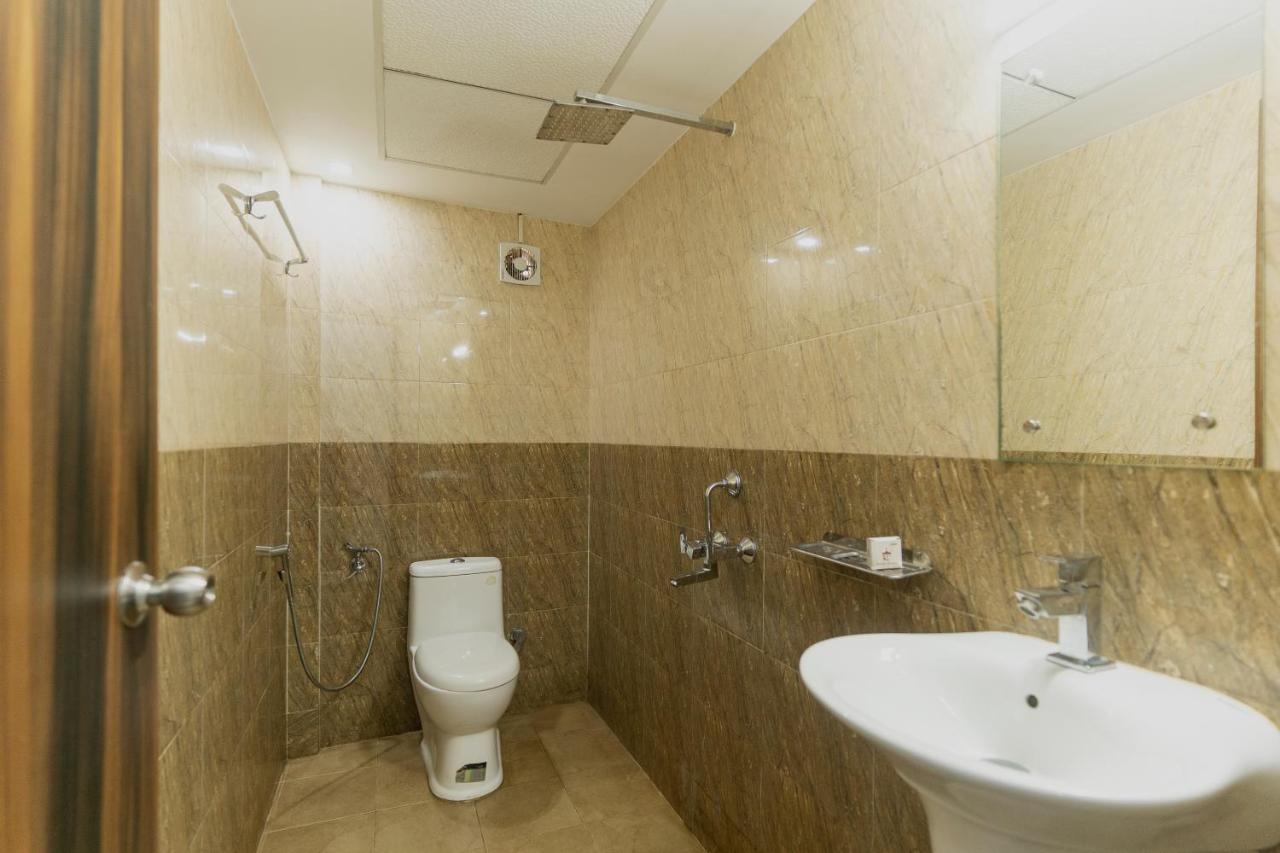 Hotel Kochi Crown Extérieur photo