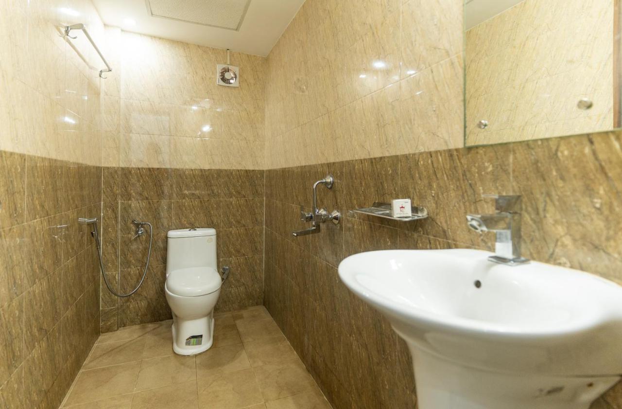 Hotel Kochi Crown Extérieur photo