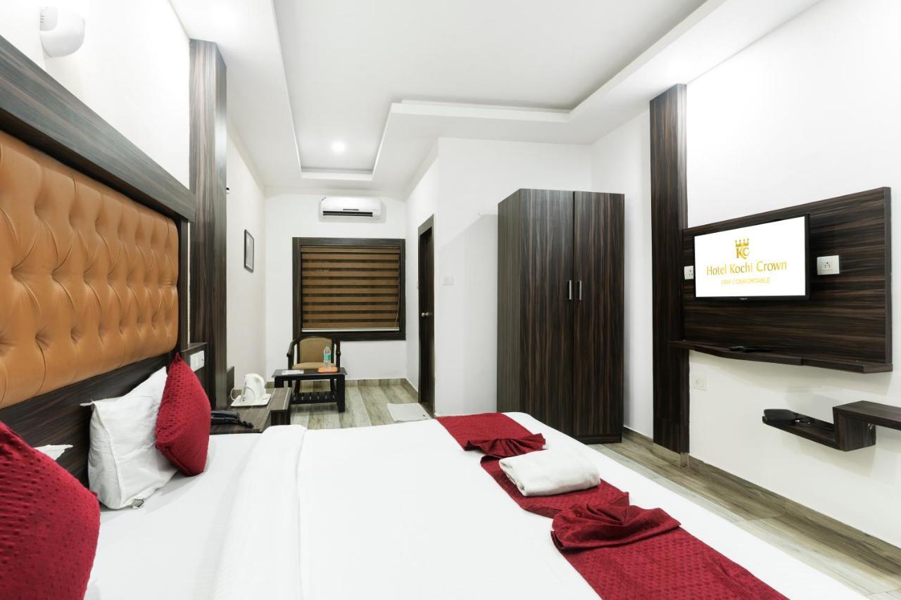Hotel Kochi Crown Extérieur photo