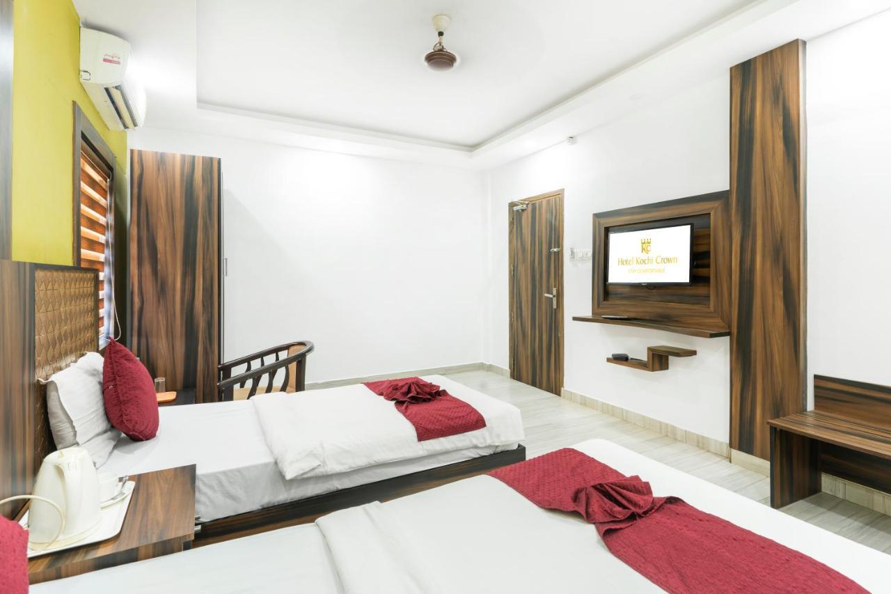 Hotel Kochi Crown Extérieur photo