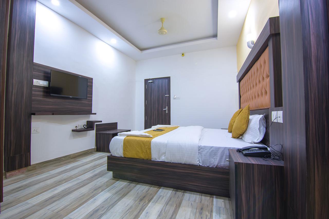 Hotel Kochi Crown Extérieur photo