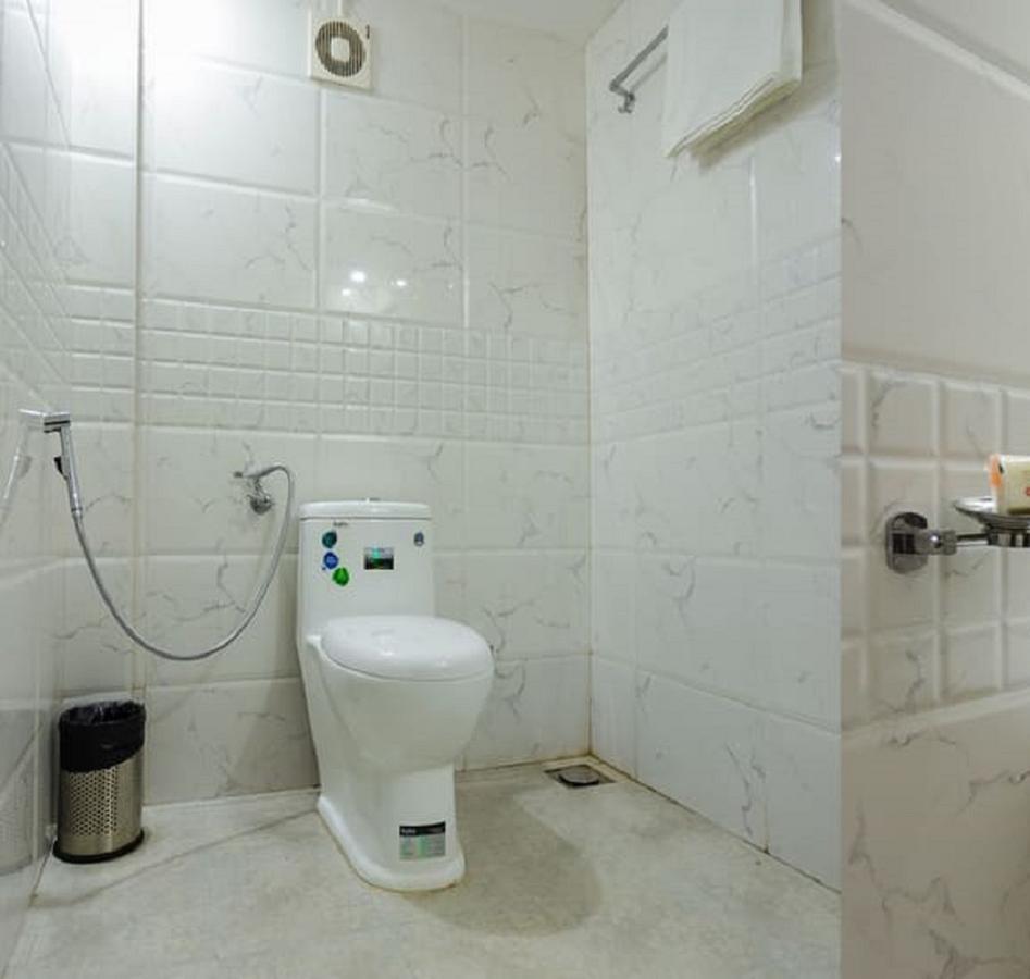 Hotel Kochi Crown Extérieur photo