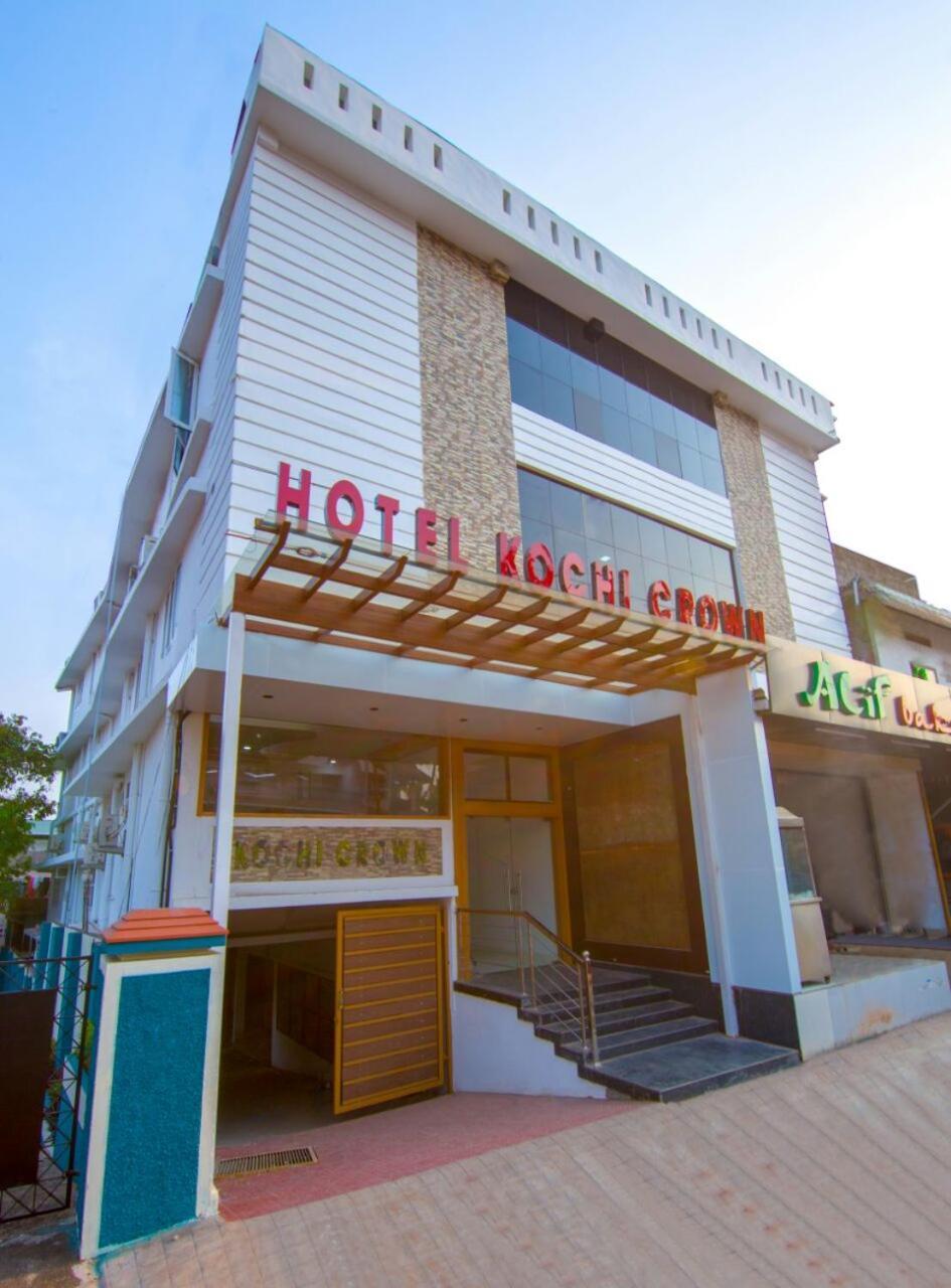 Hotel Kochi Crown Extérieur photo