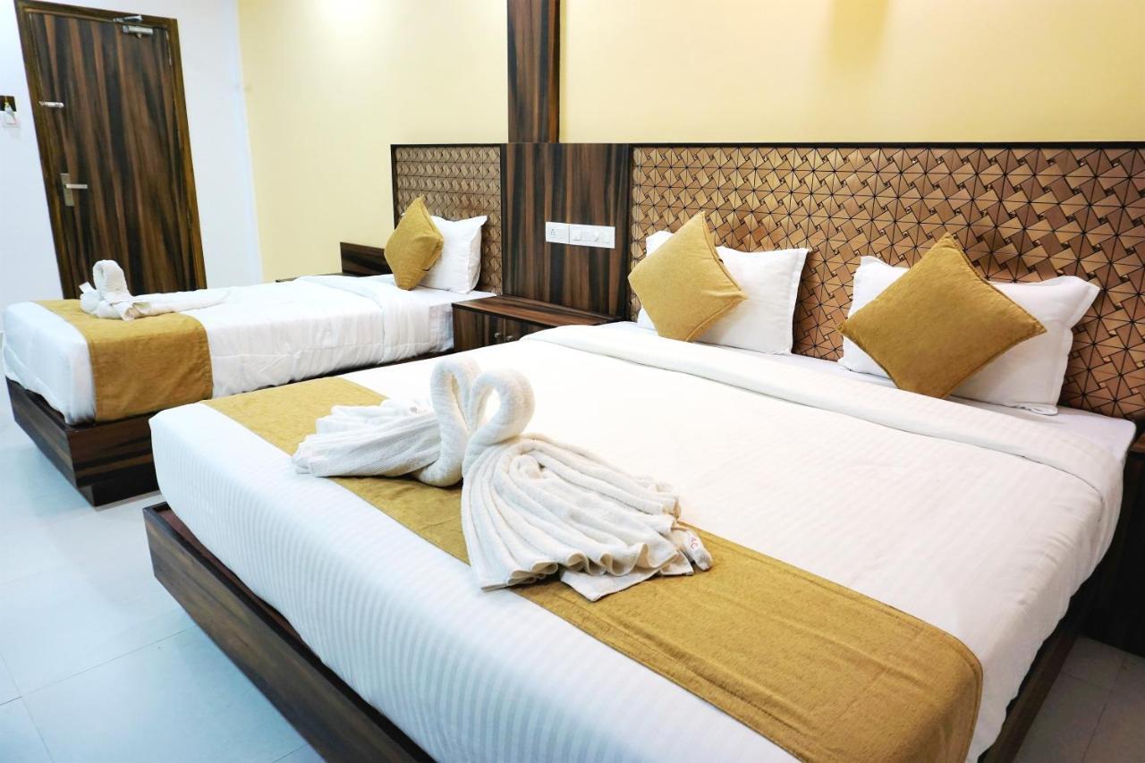 Hotel Kochi Crown Extérieur photo